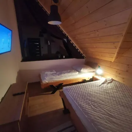 Beskidzka Stodola Przy Szlaku Z Pieknym Widokiem Zlatna Exterior photo